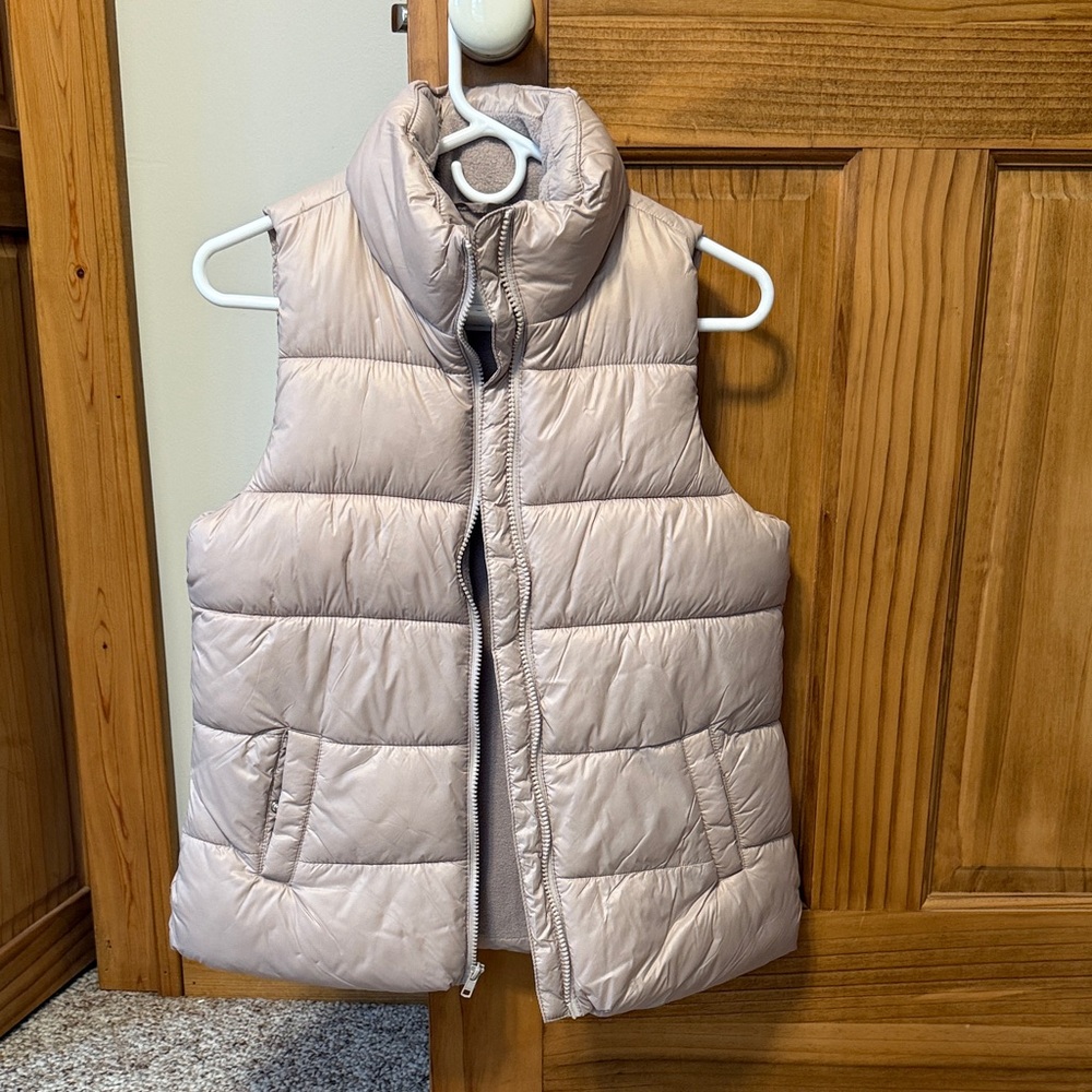 Women’s puffer vest light pink